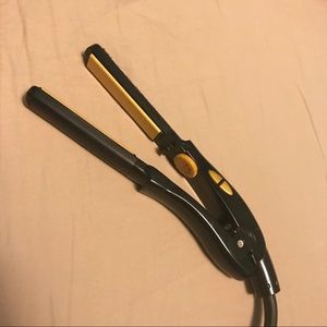 Ceramic flat iron